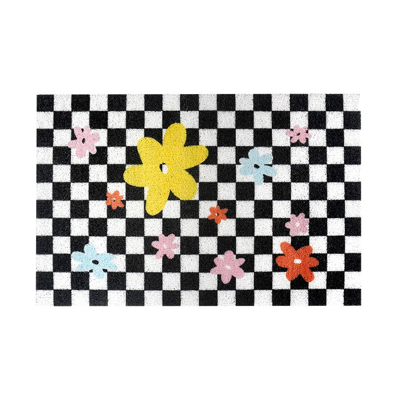 Checkerboard Flower Doormat — Retro Floral Non-Slip Rug