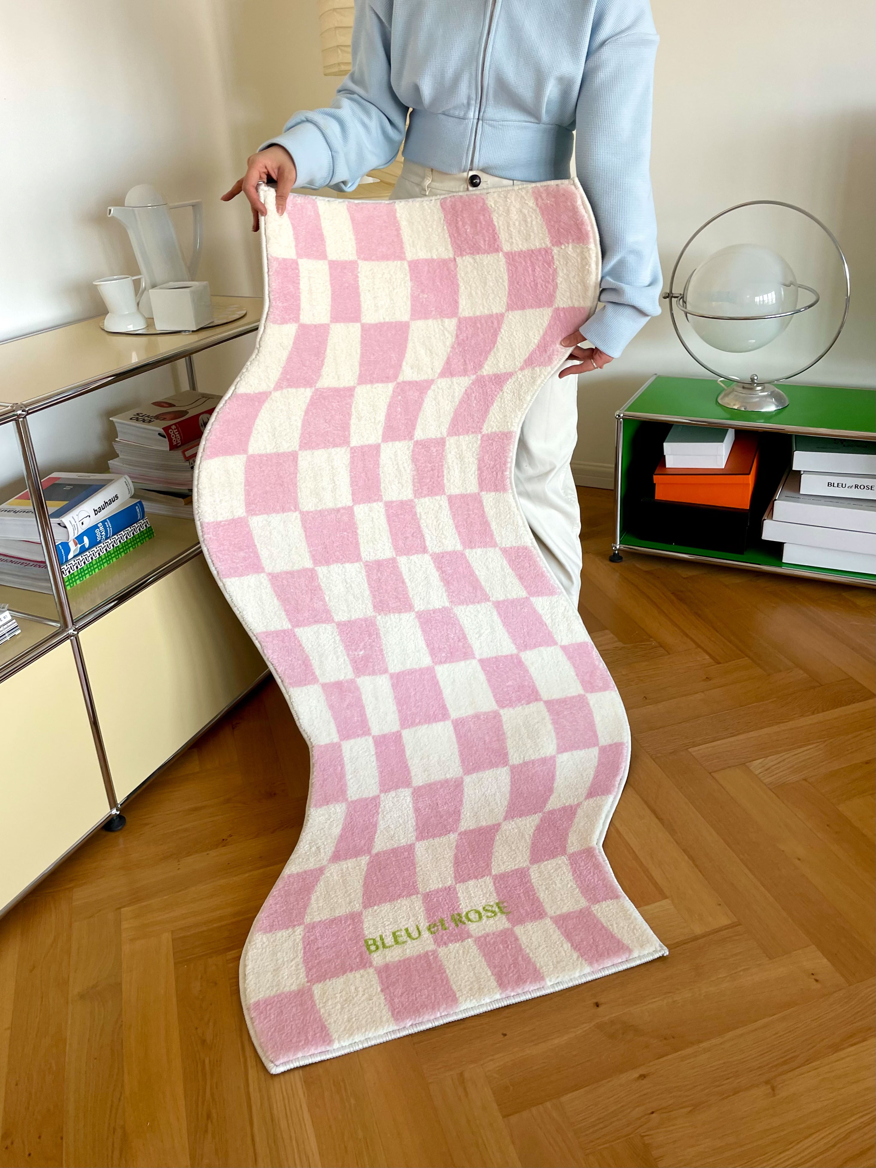 Curvy Checkerboard Plush Rug — Aesthetic Bedroom Carpet