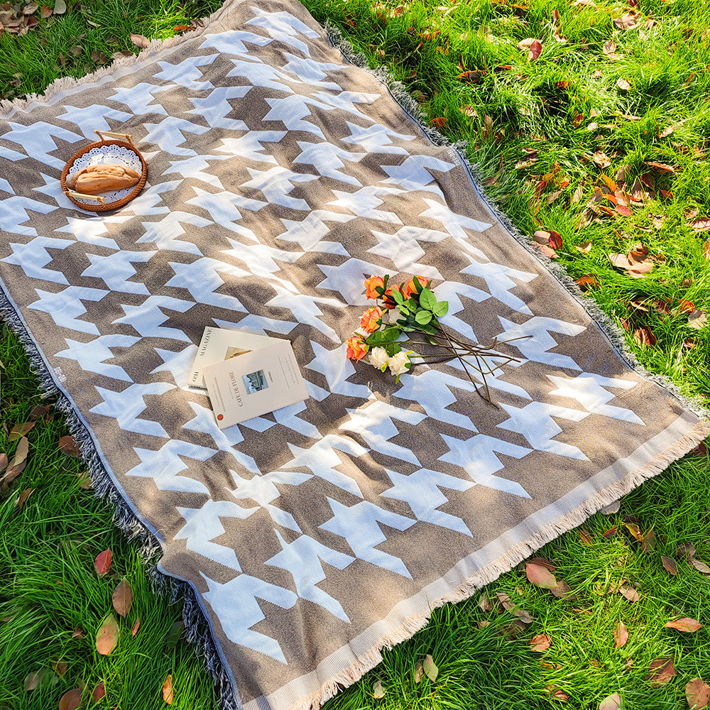Boho Outdoor & Indoor Rug — Soft Woven Picnic Blanket